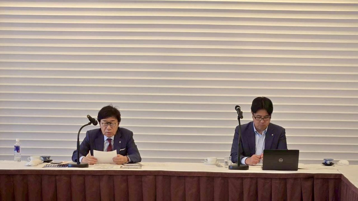 shatyoo's tweet photo. 取締役会終了
26／27予算決議。
▪️過去12年間の財務・勝点統計値から昇格を狙える強化費を第一義に策定。
▪️決算年度はまたがるが、強化費を落とさないために、百年構想リーグとセットの1.5年で損益イーブンとした。今期出した黒字は来期ではき出す。
▪️他クラブ比較KPIでは全項目10位以下。特にチケット単価の低さが際立つ。
これで戦闘ナビゲーションは完了。
あとは戦うだけだ。
#カターレ富山 #NoLinits