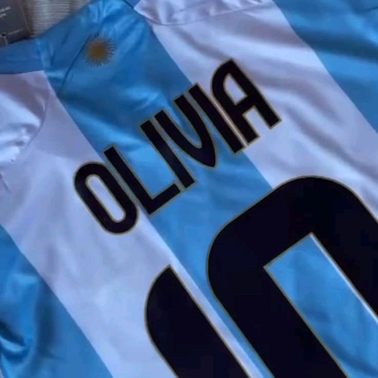 azicrowswift's tweet photo. Au Livbrina 

Donde Sabrina vio el mundial pasado con su ahora ex novia y quiere seguir la cabala.

O Donde Olivia recibe un mensaje de Sabrina después de mucho tiempo. https://t.co/UWWd9lonwl