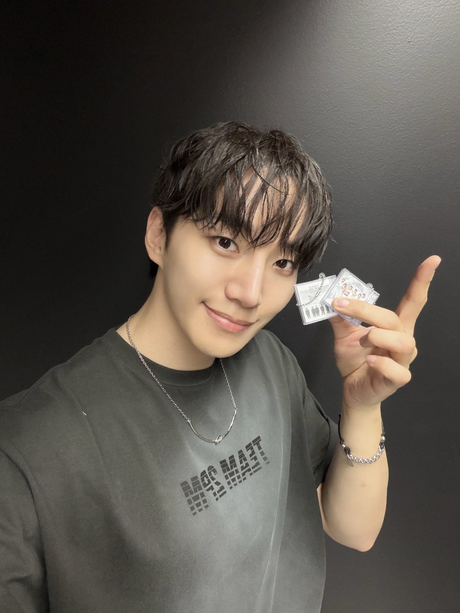 follow_2PMJP tweet picture
