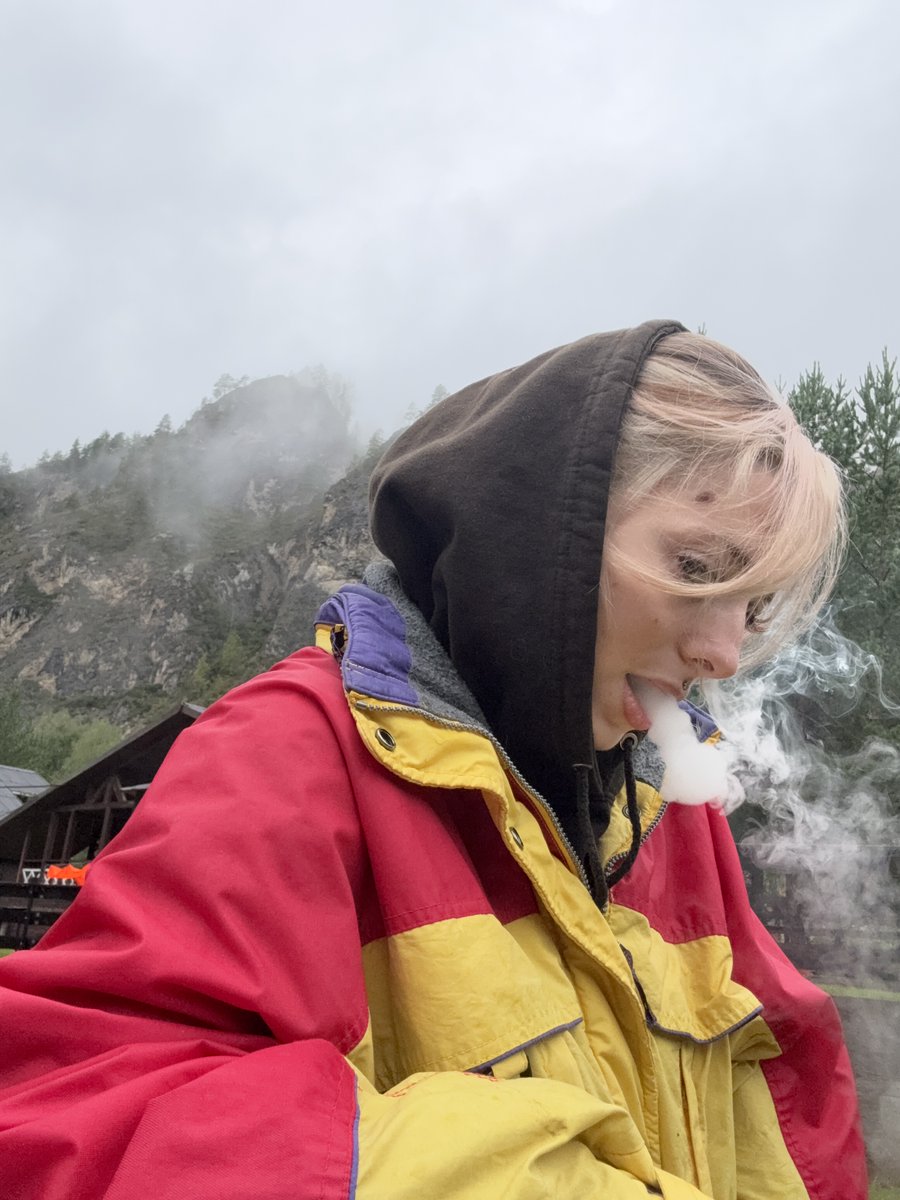 LoraDollll's tweet photo. when I miss the cold, I look at these photos...I have a thought of being between these mountains again for at least 5 mins🤍

#cute #girl #gothgirl #camgirlِ #tattoo #altgirl #egirl https://t.co/JNmbvyBBuB