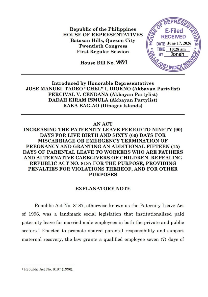 pmlvsqz's tweet photo. 𝗧𝗜𝗡𝗚𝗡𝗔𝗡: Inihain ni Akbayan PL Rep. @ChelDiokno ang panukalang layong palawigin ang paternity leave sa 105 araw. @DZMMTeleRadyo https://t.co/yYdDMoKHTw