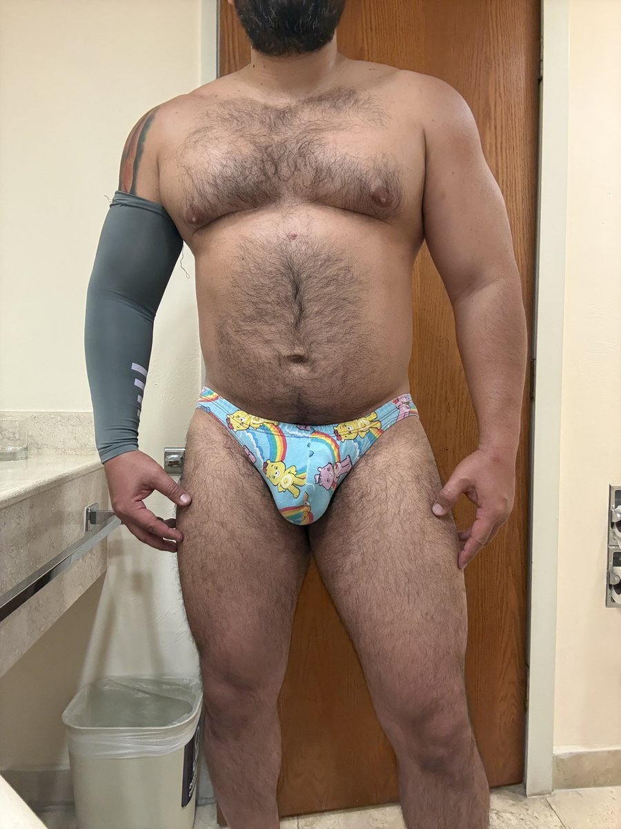 Somos2MachosDF's tweet photo. 🐻🐻🐻🔥
#CABRONES 🥵🥵🥵 https://t.co/CvG0zjpuOa