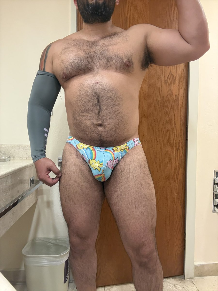 Somos2MachosDF's tweet photo. 🐻🐻🐻🔥
#CABRONES 🥵🥵🥵 https://t.co/CvG0zjpuOa