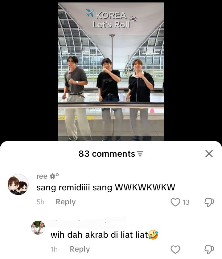 dyarassawaree's tweet photo. what is dat mean, kan memang ## akrab 😔 https://t.co/LIZ01as6uP