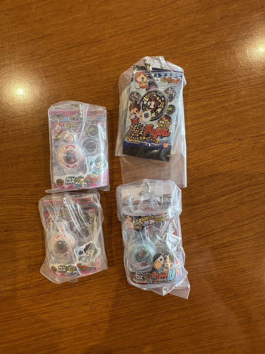 Ymto02's tweet photo. ガチャ　交換
譲　妖怪ウォッチ
求　めじるしアクセサリー https://t.co/CigMR5hiEj