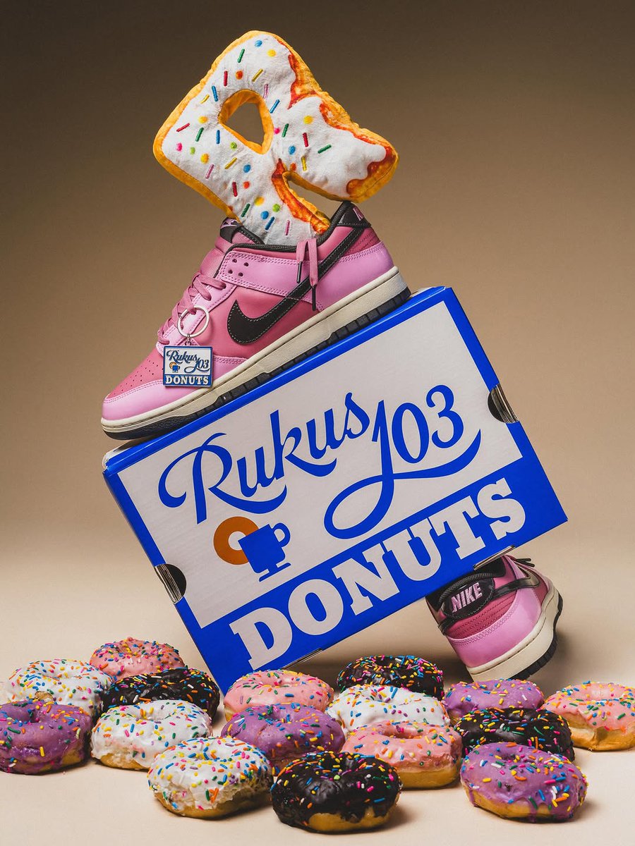 JustFreshKicks tweet media