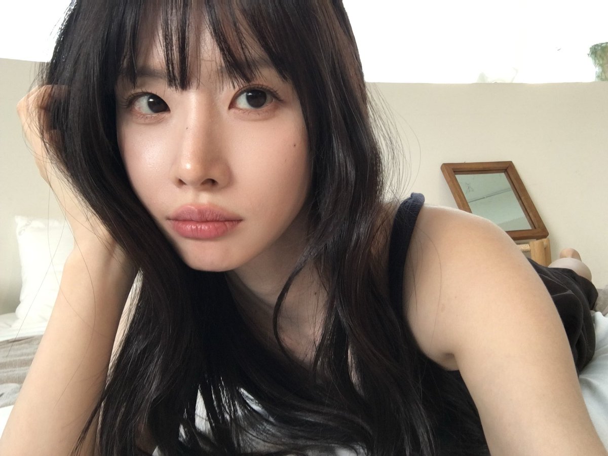 seolding_1226's tweet photo. 야호 원본 보내주셨다 아 예뻐.. https://t.co/cYeI7nucDp