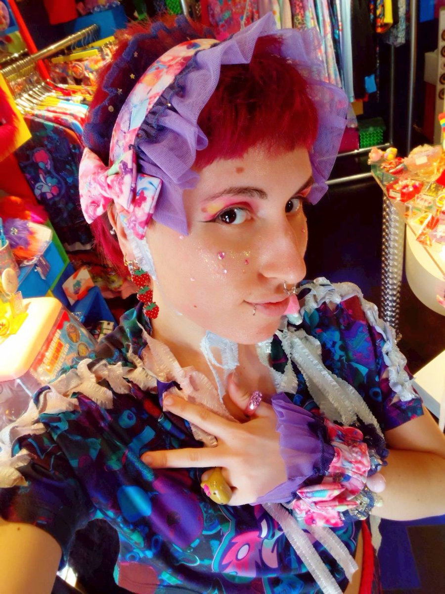 6dokidoki's tweet photo. Hi! 🍒✨ It's Cere 🌈 I'm waiting your visit with Silvi 🦄 Today I'm wearing our new ✨ TOKYO KAWAII FANTASY✨ headdress and wrist cuffs! Come and say hi! 🍒🦄✨

✨ Tokyo Kawaii Fantasy Wristcuffs✨ 
https://t.co/hDnDC2sVYd https://t.co/HcjRM4COpZ