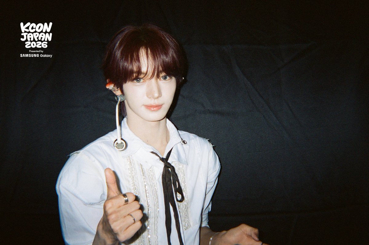 kconjapan's tweet photo. [#KCONJAPAN2026] Behind the Scene: Film Camera by #TWS

photo by. @TWS_PLEDIS

-
KCON JAPAN 2026
MAY 8-10
Makuhari Messe

Let's #KCON https://t.co/4HJJdwpJWX