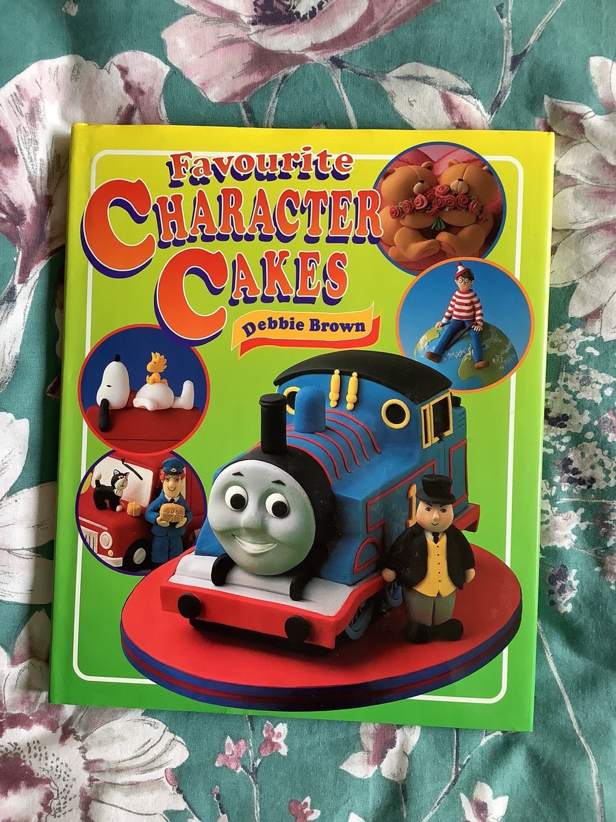 WatsonsVintage's tweet photo. Wow! There are some AMAZING Occasion Cakes in this Vintage 1997 Favourite Character Cakes Hardback Book By Debbie Brown including Mr Men, Sooty, Popeye, The Smurfs, Postman Pat, Old Bear etc https://t.co/ir4WOWM0Ye via @Etsy #VintageBooks #CharacterCakes #BirthdayCakes https://t.co/IcvgfOJwBN