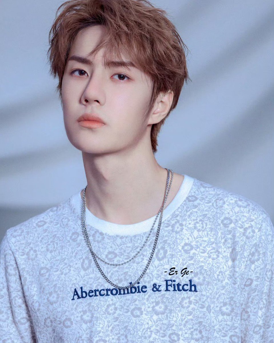 envyofyibo's tweet photo. Wang Yibo appeared in civil service exam practice questions😎

#WangYibo https://t.co/NWIBFZz0P6