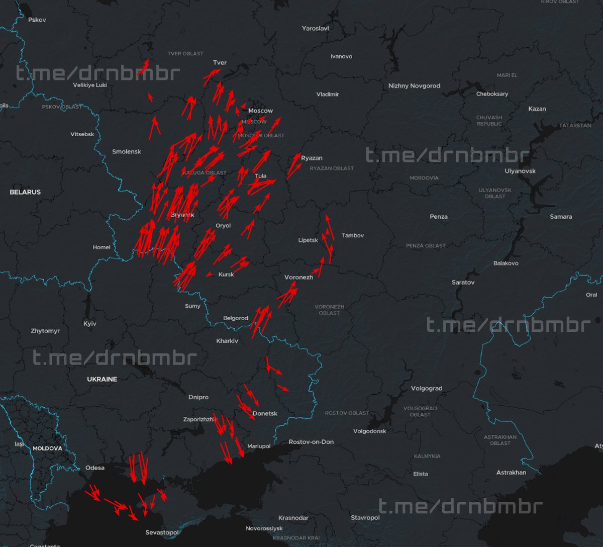 DrnBmbr's tweet photo. 🇺🇦13:10 | 19/06

Approximate flight routes of our UAVs:

🔴 Red arrows — directions of strike UAV movement;

According to Russian sources, around 320 drones were reported, though these estimates and the displayed routes remain highly approximate. https://t.co/Fdi4XCgRDL
