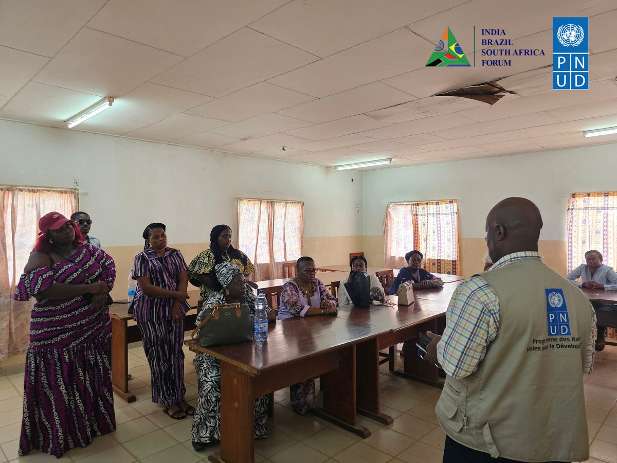 undpgabon's tweet photo. Remise d’équipements agricoles à Ntoum🚜

Dans le cadre du projet IBSA (Inde, Brésil, Afrique du Sud) mis en œuvre par le PNUD Gabon, nous avons remis des équipements agricoles à 17 bénéficiaires. Une étape de plus vers l'autonomie économique des agriculteurs locaux et la construction d'un écosystème agricole durable.

@undpgabon
@IndiainGabon
#Gabon #PNUD #IBSA #Ntoum #DéveloppementAgricole #DéveloppementDurable