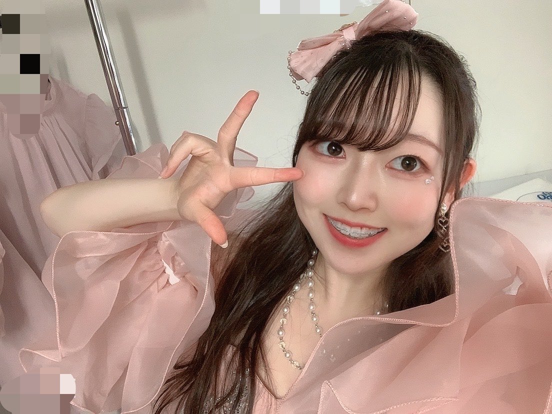 nana_15_berry's tweet photo. 取り急ぎ
 #プリズムシンデレラ 
ありがとうございました！

アンタの推しの子になってやる！
のルビー担当なな苺です💖🍓

事前確認の不備等でスタッフの皆様や会場の皆様ご迷惑おかけして申し訳ございません。

動画や写真はDMにお願いいたします🙇🏻‍♀️

交流会お待ちしております！ https://t.co/TtB6UV0lGF