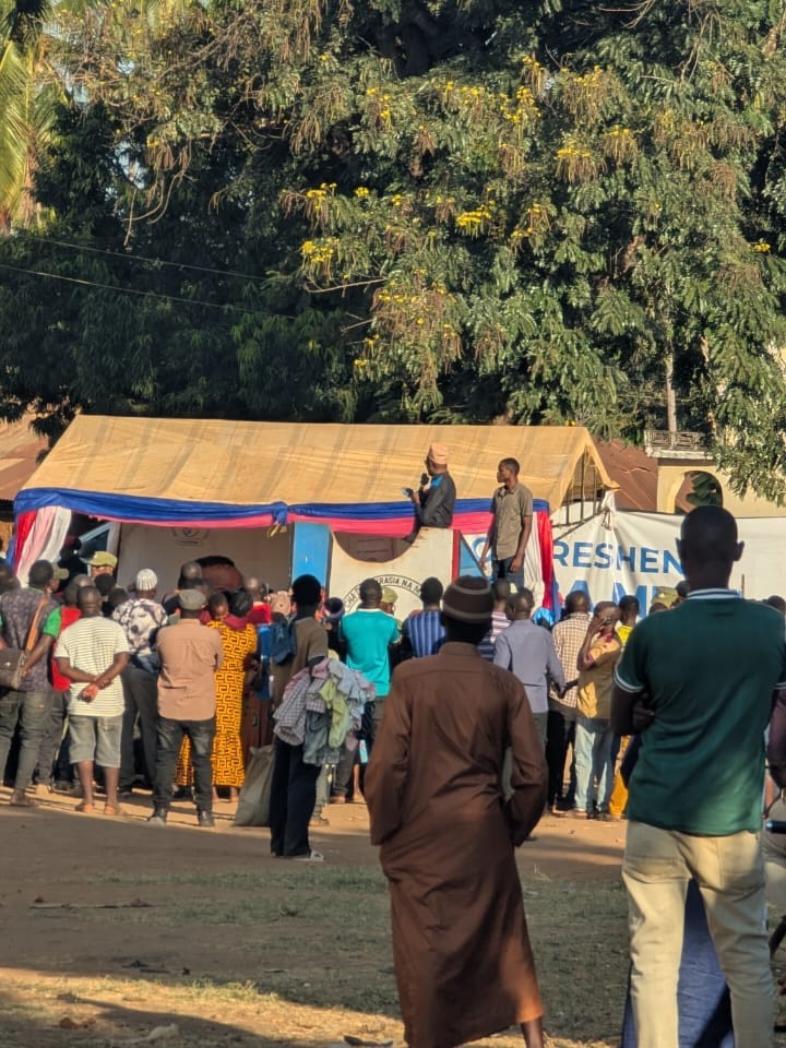 DembeleKingston's tweet photo. Haya ndio yalikuwa matokeo ya mkutano huu.. Hizi picha hamtaki kabisa kuzipost.. https://t.co/sJ7FSBP6PW