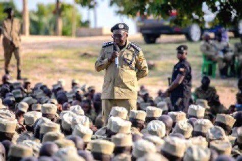 sayun4300's tweet photo. IGP Abas Byakagaba has visited Police Training School Ikafe in Yumbe, where recruits demonstrated strong discipline and readiness ahead of their pass-out. Uganda’s security future looks well secured. #UgandaPoliceForce @PoliceUg #IkafeTrainingSchool #GoldenPosts @mkainerugabba https://t.co/S0qzEJ08Gp