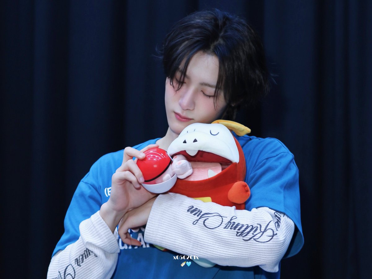 x050201x's tweet photo. 260619
◓⃙⁣⚡️しょうたとホゲータ💞💤
#P1Harmony #피원하모니
#SOUL #소울 #白翔太 https://t.co/L4RtYYBURg