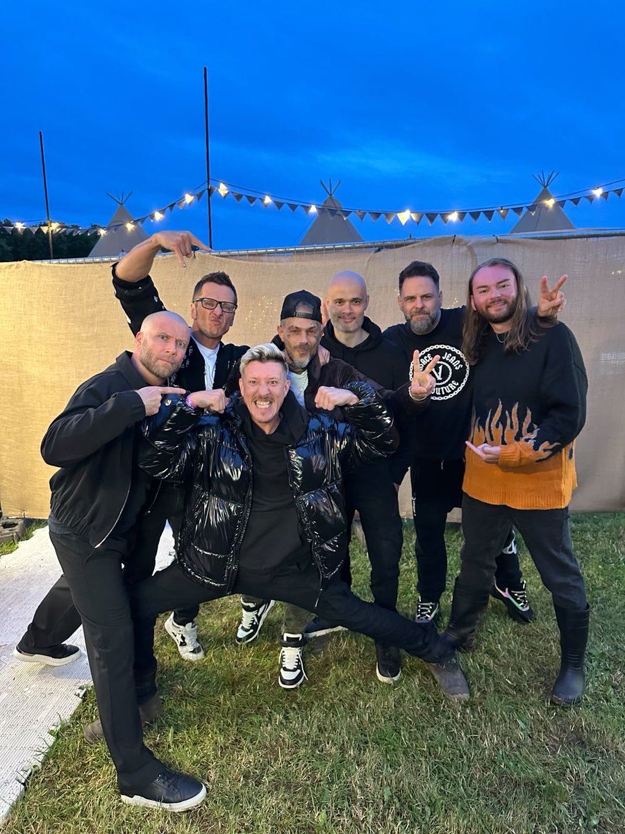 SeanSmithSucks's tweet photo. 6 bad boys with the power to rock you.*
*Morgan was there too.
Episode 395: Sappeninโ Podcast @DownloadFest special out NOW!
Thanks @jbrownfive @abzlove @Scottlarock5 @SeanConlonMusic @RitchieNeville ๐ค๐ป๐ค https://t.co/7XZ2h68P14