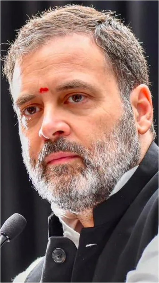 ParabGR12's tweet photo. Happy Birthday to @RahulGandhi ! Your resilience in the face of challenges and commitment to the people is truly inspiring. May you continue to lead with courage and reach new heights. 💐🎂✨💫
#RahulGandhi https://t.co/1rziFABx4a