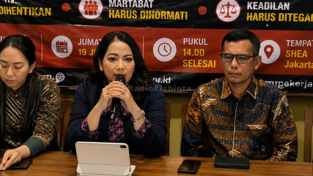 RadioElshinta's tweet photo. Meningkatnya kasus kekerasan, eksploitasi, perdagangan orang, hingga praktik penipuan daring yang melibatkan pekerja migran Indonesia di luar negeri mendorong desakan pembenahan menyeluruh terhadap sistem perlindungan pekerja migran Indonesia. Hal ini disampaikan Aktivis Pekerja Migran Indonesia, Triana Dewi Saroja, Jumat (19/6). 📸Fae

#PekerjaMigranIndonesia #PMI #PerlindunganPMI #TPPO