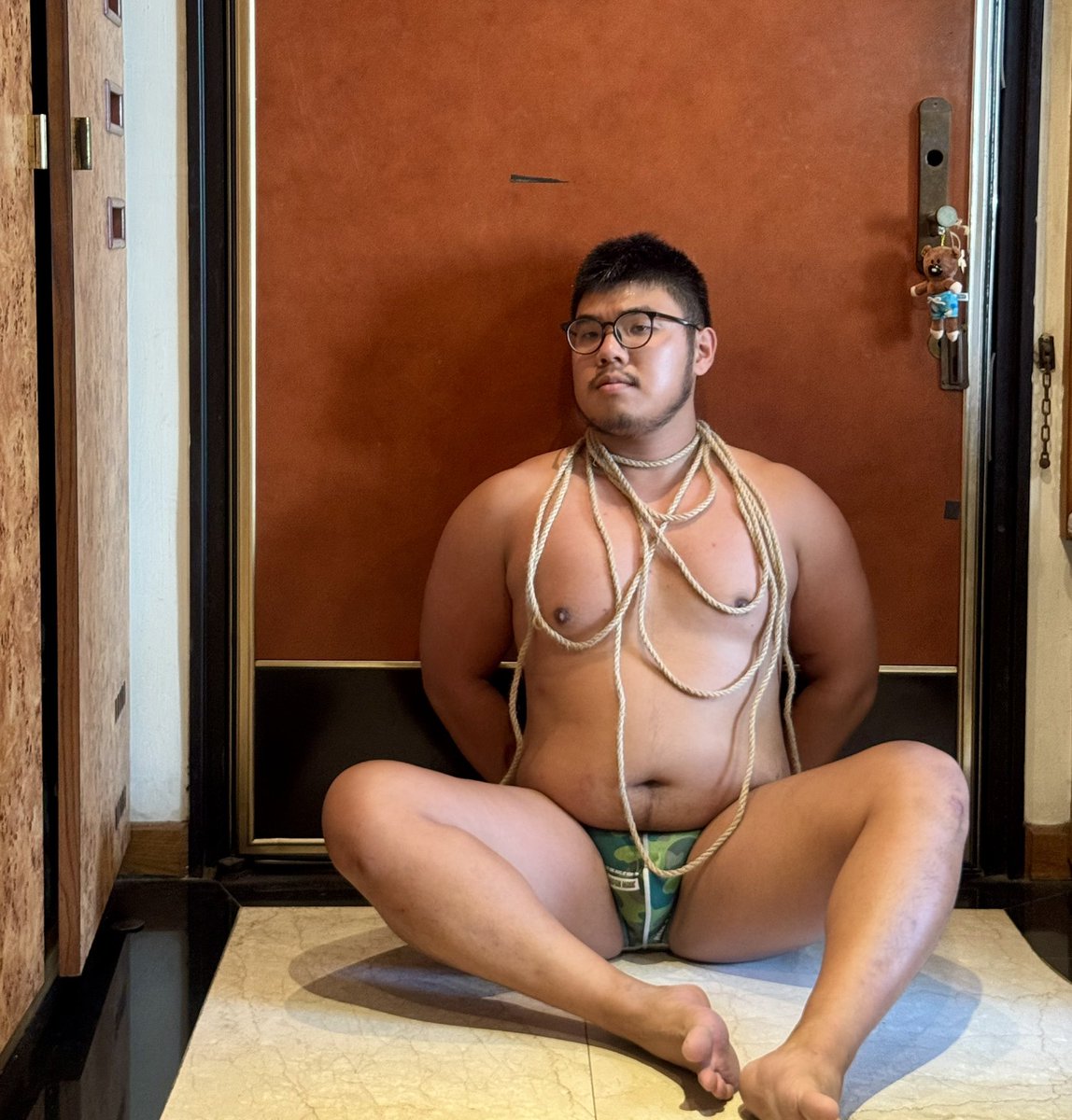 Bear0312zou's tweet photo. 這邊還有一個粽子還沒綁好呢🫔🫔🫔
#端午節快樂 🌟🌟🌟 https://t.co/yf8N7D5SYI