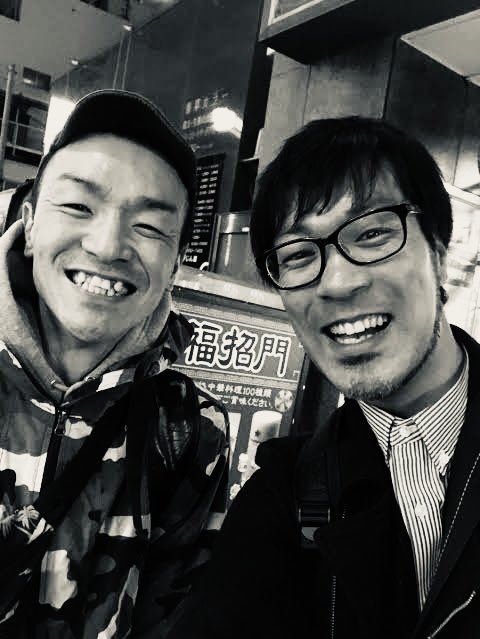 hanao_miyata's tweet photo. 今日は千葉ロッテマリーンズ戦に
佐藤都志也選手登場曲「流星」
ドラム叩いてくれた竹ちゃん
試合応援いってるとの事🥁⚡️⚡️

しかも、習志野高校吹奏楽部の
応援もある特別な日に
都志也さんホームラン😭

竹ちゃんもってるな、、
ロッテ勝てますように！ https://t.co/SSJ9KSkEGs