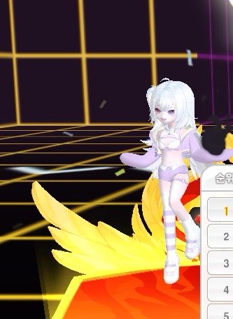 츠 tweet media