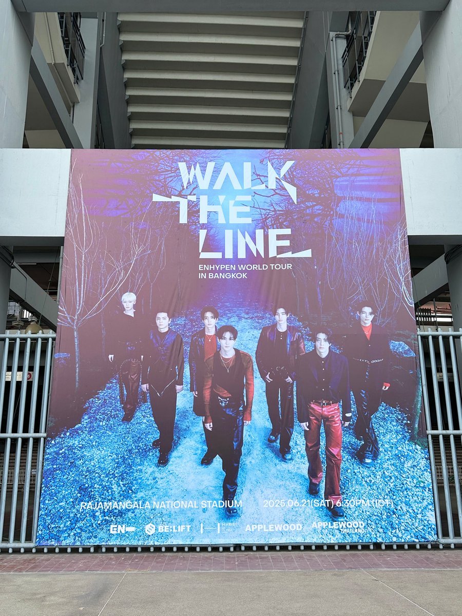 Tassneem121's tweet photo. ตื่นเต้นอ่าาอีก2วันก็จะ walk the line in bkk แล้วว 🥰😆 https://t.co/lUm0e0av2E