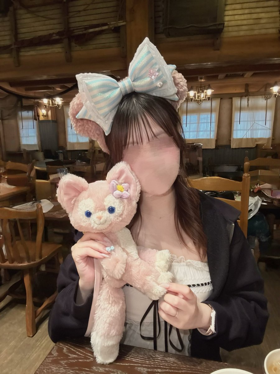 _fuuchan's tweet photo. 25周年➰🩵🤍

 #ディズニーシー https://t.co/dtACBWjPYR