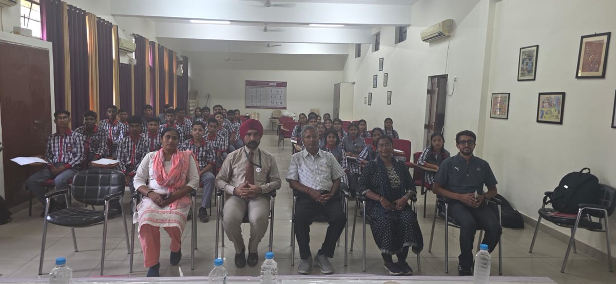 3Beesresearch's tweet photo. ⚓ TBRF &amp; DGMA conducted a Maritime Outreach Awareness Program for 100+ students at PM SHRI KV VFJ, Jabalpur on 19 June 2026.
Inspiring young minds towards Merchant Navy careers and India's Blue Economy. 🌊🇮🇳
#TBRF #DGMA #MaritimeAwareness #MerchantNavy #Jabalpur https://t.co/d2QFXosQPR