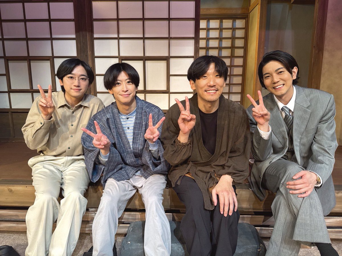 miyaomu's tweet photo. ⚡️本日6月19日(金)23時59分まで⚡️

宮下貴浩×私オム プロデュース
舞台「#偽たモノ」
6月5日(金)14:00★公演《安里勇哉 回》
アーカイブ配信本日終了🔚！！

［配信期間］6月19日(金) 23:59迄

チケット購入はこちら🔻
https://t.co/ZbXIcvDlMT
※配信終了3時間前にチケット販売終了

#宮オム https://t.co/qEUkR2dzbP