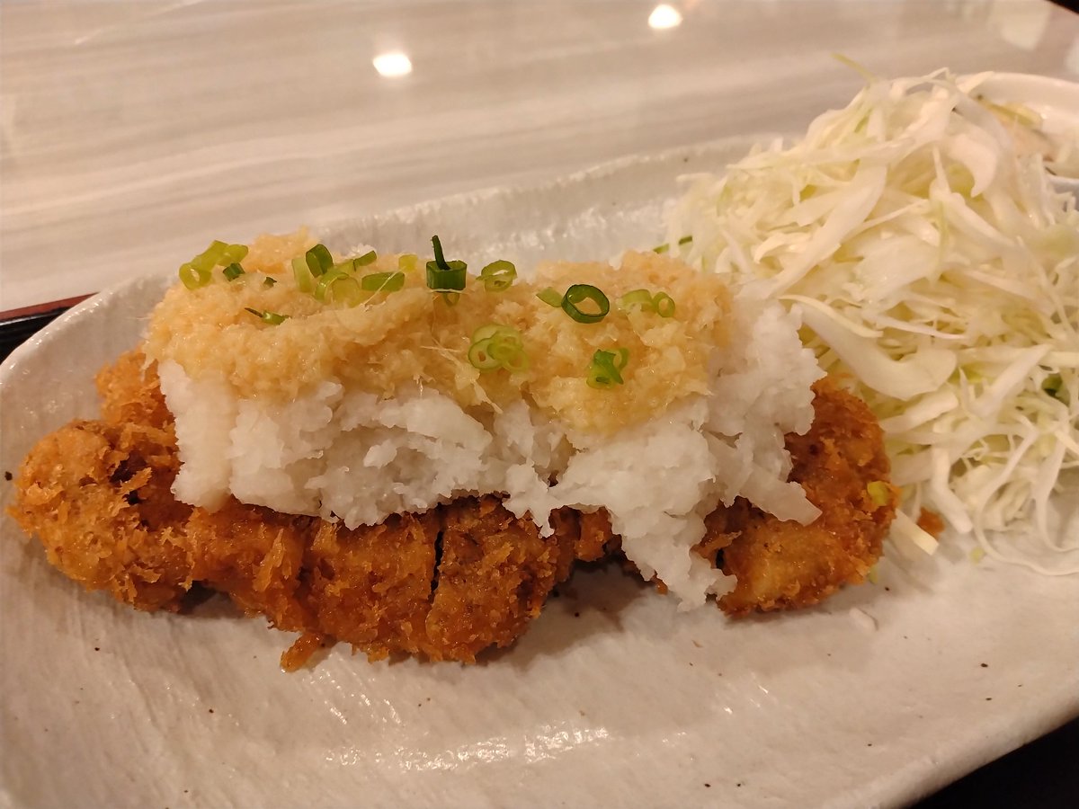 benio_san's tweet photo. 金曜日は期待値あまり拾えないので癒しの期待値を積みにやまの湯＆クックファン。恒例の夏限定メニュー始まった！期待値315％!!!

 #ベストサウナハット
 #メッシュくん
 #紅サ活
 #紅緒はただ静かにおろしヒレを食べたい https://t.co/HBgQAuIIET