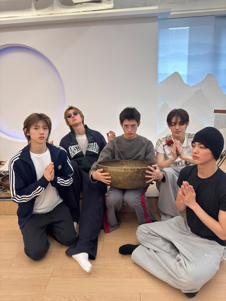 sweetKrAanb's tweet photo. @sseungcheolluve done all rules kak! 🤞🏻 semoga kakak sehat selalu, dilancarkan rezekinya, dan apa yang kakak inginkan segera terwujud yaa, be happy kakk! 💕🫰🏻 wml guys.. https://t.co/1nM7TP4ZhL