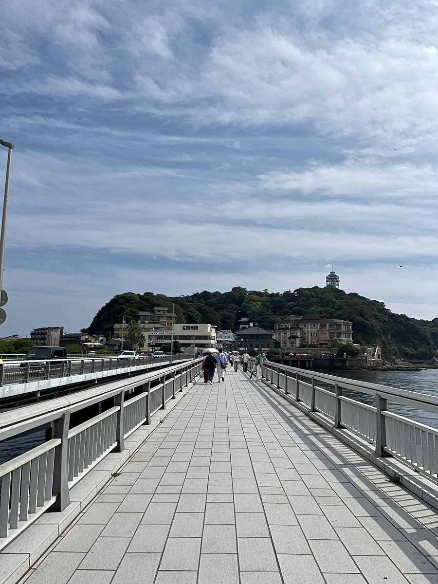 QALT723's tweet photo. 歩き疲れたわ https://t.co/tPyQ4oPudZ