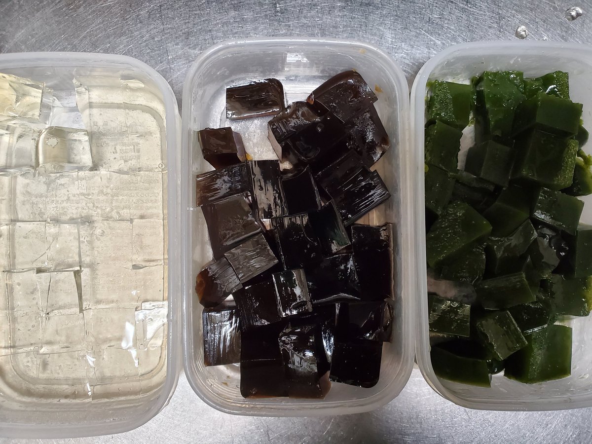 nyaon2014's tweet photo. 波照間島の黒糖を削り
広島レモンで作った黒糖レモネード🍋250円
や、夏の思い出590円
等
夏のメニュー沢山🏖️

店内猫達だけです。
#猫カフェ猫音 
https://t.co/Ef5qRfxlPH https://t.co/iZZhKQTeEp