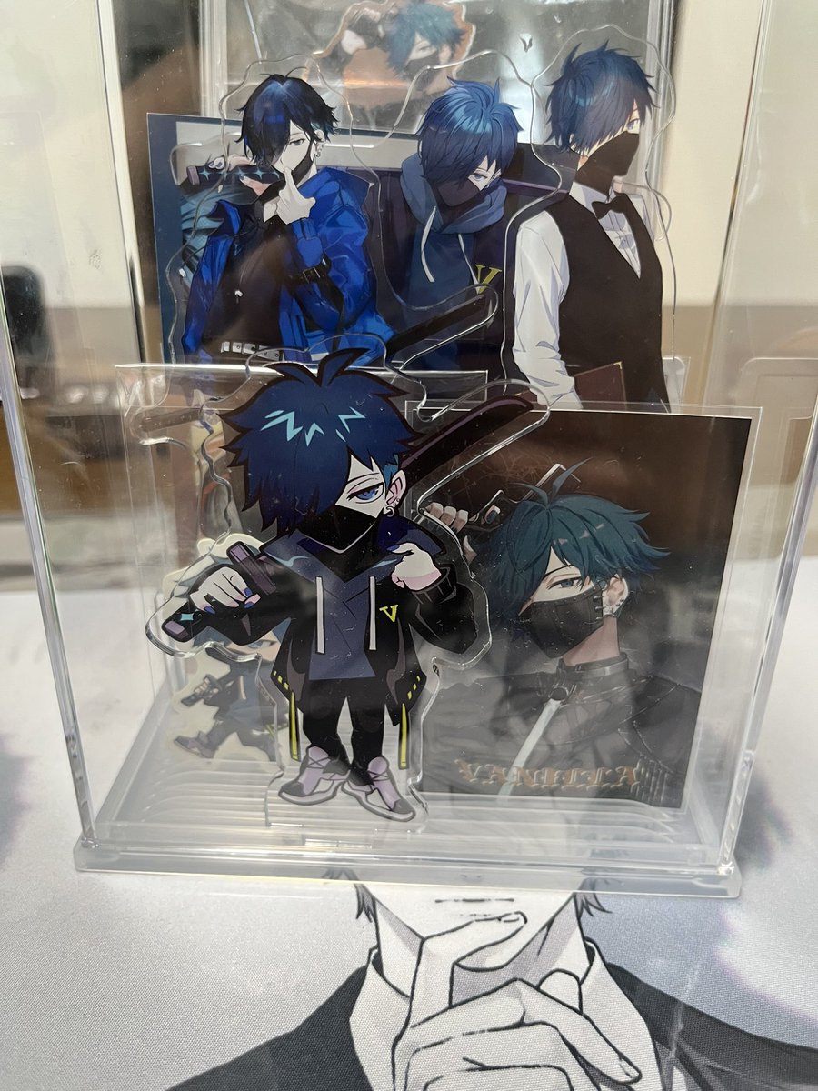 p53986's tweet photo. コレクション部屋から1部だけ移動...いつでも推し見れる最高 https://t.co/q4zDM5YXZE