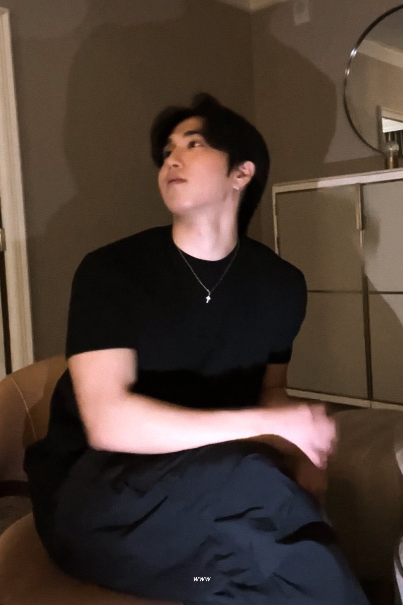 craving jisungโs gender tweet media