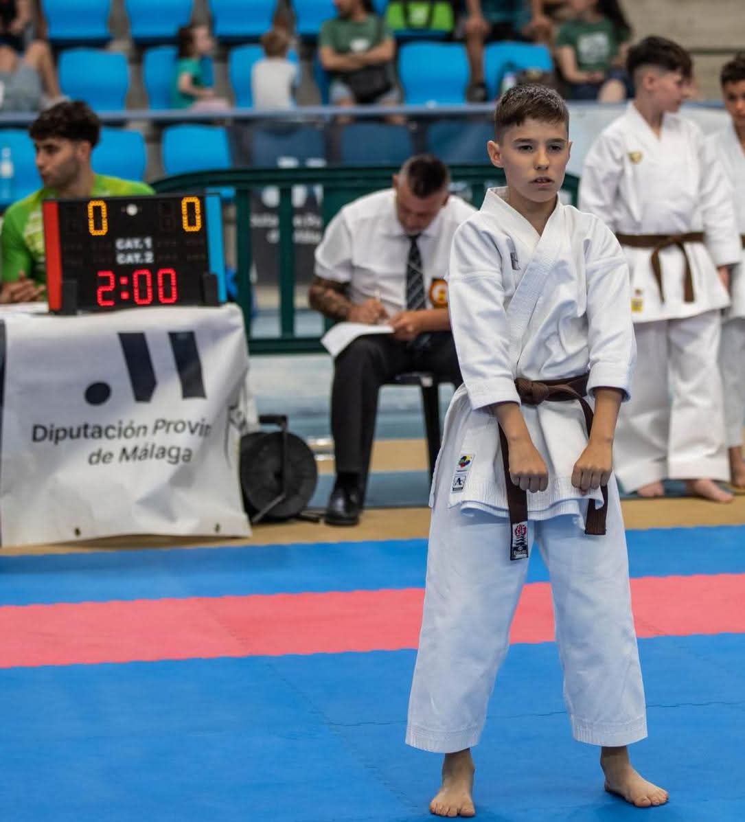 Aytoparadas's tweet photo. El pasado sábado 13 de junio se celebró en Antequera el Trofeo de Andalucía de Karate, donde participaron siete componentes del club Kyohan de Paradas, consiguiendo una plata, un bronce y tres cuartos puestos en la modalidad de kata. https://t.co/7YXEZsvG3a