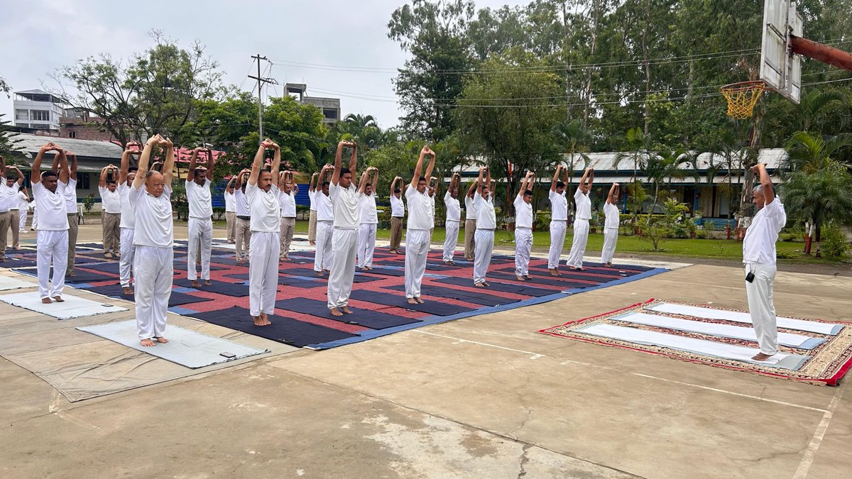 tiger69bn's tweet photo. Reflecting the spirit of Unity, Fitness and Mindfulness, #CRPF personnel of 69 Bn enthusiastically participated in the #100daysYogacountdown, activities for 12th International Day of Yoga 2026. https://t.co/LjqU9ViIG3