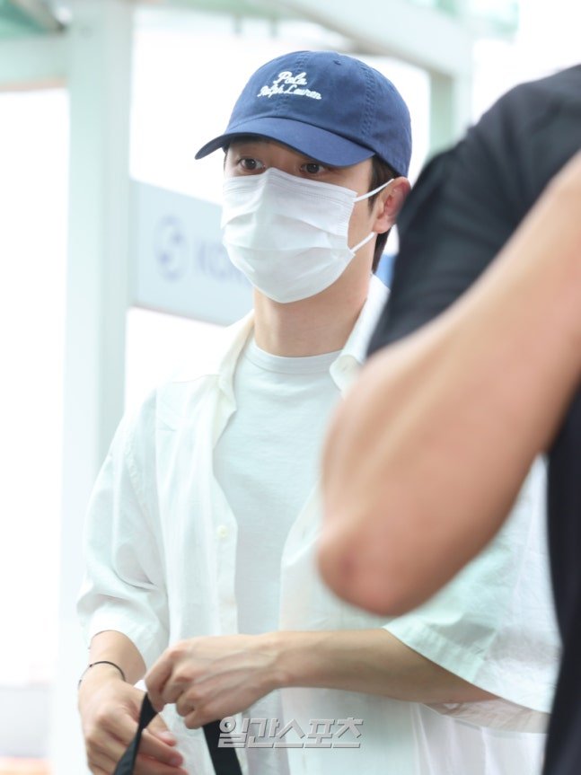 itsoovee's tweet photo. Preview Kyungsoo hari ini di Incheon International Airport untuk EXO PLANET #6 EXhOrizon in Kuala Lumpur! 🤍✨

#도경수 #DOHKYUNGSOO https://t.co/aWv71l3yNn