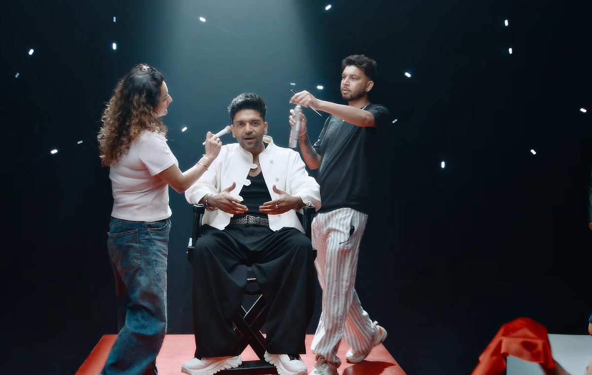 Amann109158's tweet photo. The music of QEHER perfectly matches the fun and excitement surrounding Dhamaal 4.

#QEHER #GuruRandhawa
https://t.co/9Pos3emExM