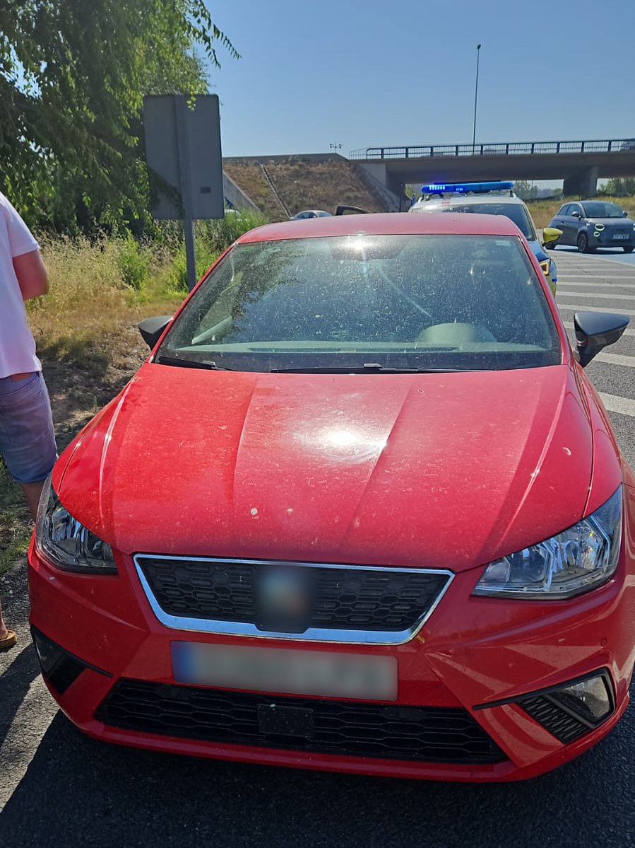 mossos's tweet photo. 🚓 Detectem un conductor circulant a 192 km/h en un tram limitat a 100 km/h a Valls.

🌿 L’aturem a Tarragona i dona positiu en drogues.

📄 El denunciem penalment per tots dos fets. https://t.co/lvlFOJYXmQ