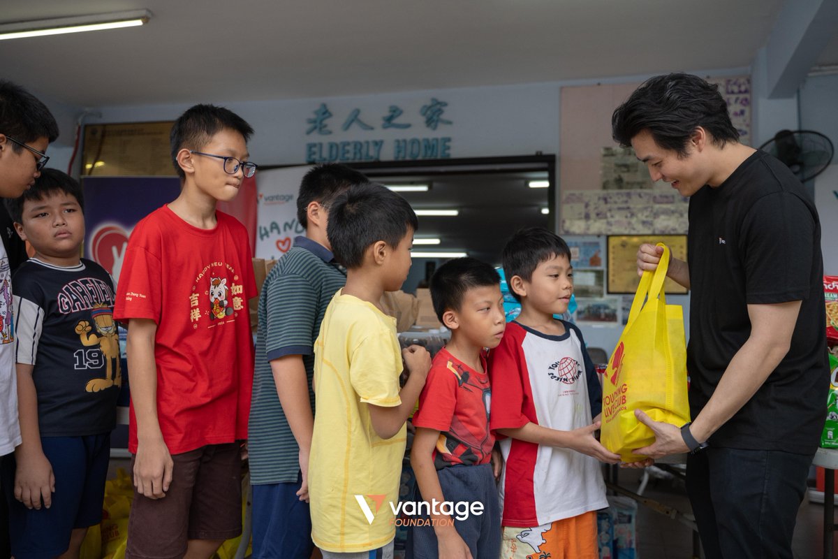 vantagefdn's tweet photo. Here are more photos from our visit to Touching Lives Club / Victory Old Folks Home.
During the visit, Vantage Foundation shared daily essential items with the home and spent time with the elderly residents and children. While the donation was an important part of the initiative, the moments in between were what made the visit feel especially meaningful — the conversations, the smiles, and the chance to connect with the people we met.

This visit gave us a closer look at the everyday needs of the community, and also reminded us that giving back is not only about providing support from a distance. Sometimes, the most meaningful part is taking the time to be present, to listen, and to understand the people behind the cause.

#VantageFoundation #TouchingLivesClub #VictoryOldFolksHome #CommunityCare #GivingBack #SocialGood #MalaysiaCommunity #VantageCares