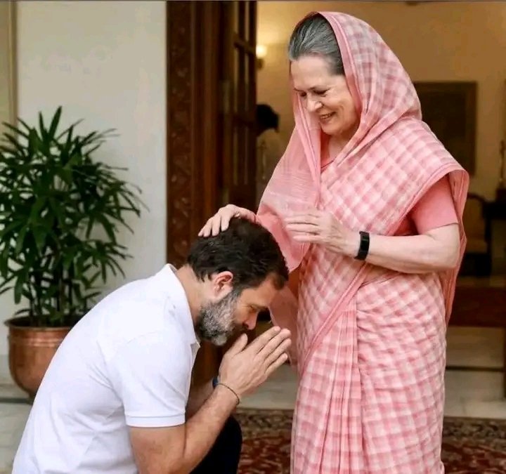 DevendPayasiINC's tweet photo. जननायक श्री राहुल गांधी जी को जन्मदिवस की हार्दिक बधाई एवं शुभकामनाएं।

#HappyBirthdayRahulGandhi
@AASHU_NSUI  @BhargavaRichi  @MPArunYadav  @Neelanshu_INC  @RahulGandhi  @VikrantBhuria https://t.co/5voDtlul0b