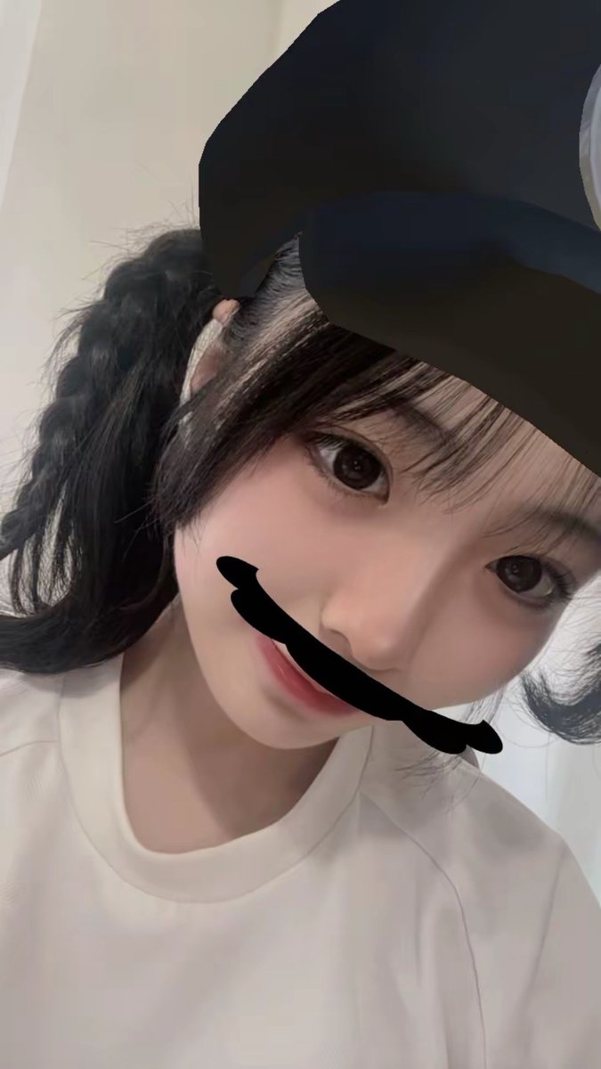 はな tweet media
