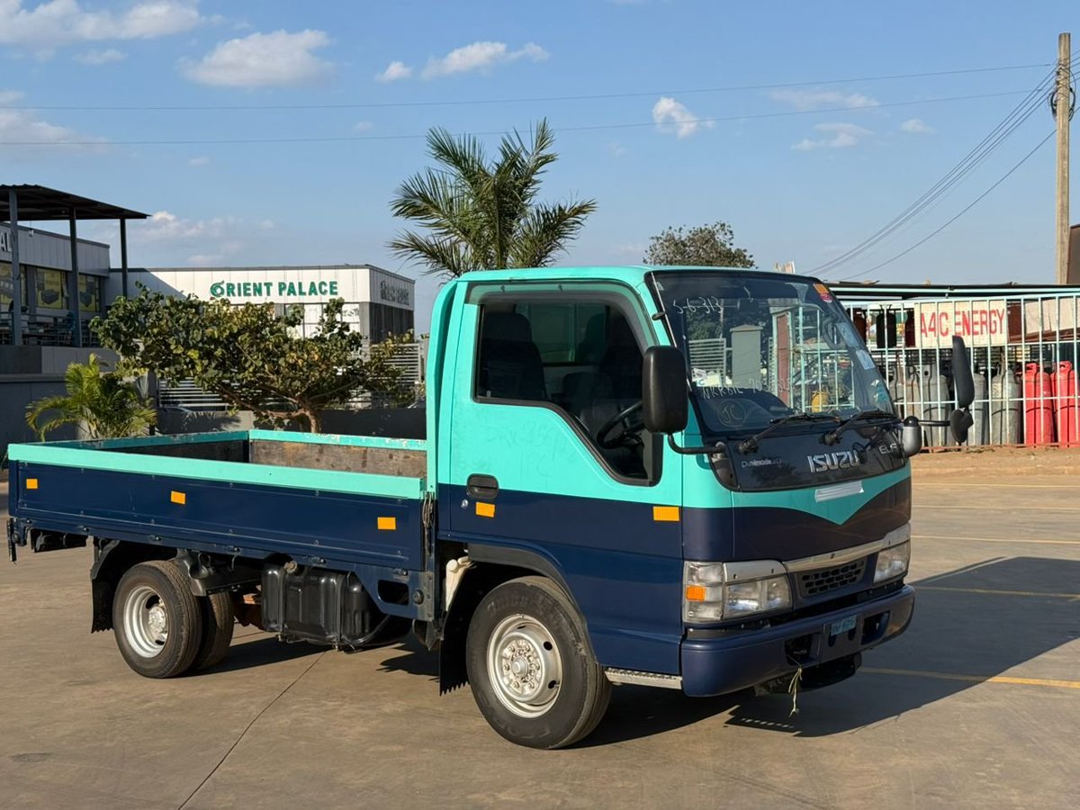 thewoRldnegHire's tweet photo. let's talk business guys

Isuzu ELF...4800cc diesel, manual...145000kms

43mita negotiable
call or Whatsapp 
0885897177
rt https://t.co/BN0it5uAbb