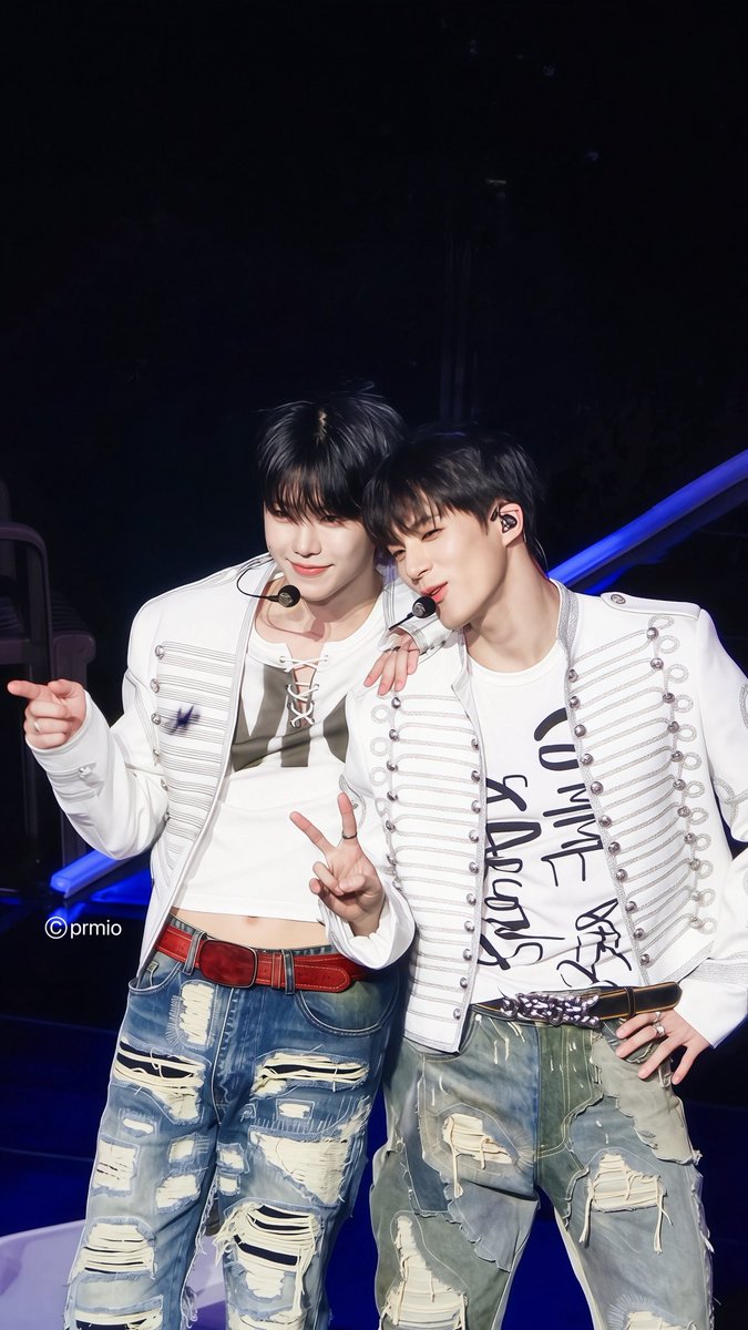 wjaingpr's tweet photo. Idol 🐶🐰🎀✌🏻 

 #제노 #JENO #재민 #JAEMIN  
#NCTJNJM_FANMEETING_TOUR_DUALITY https://t.co/2CYG70brBv