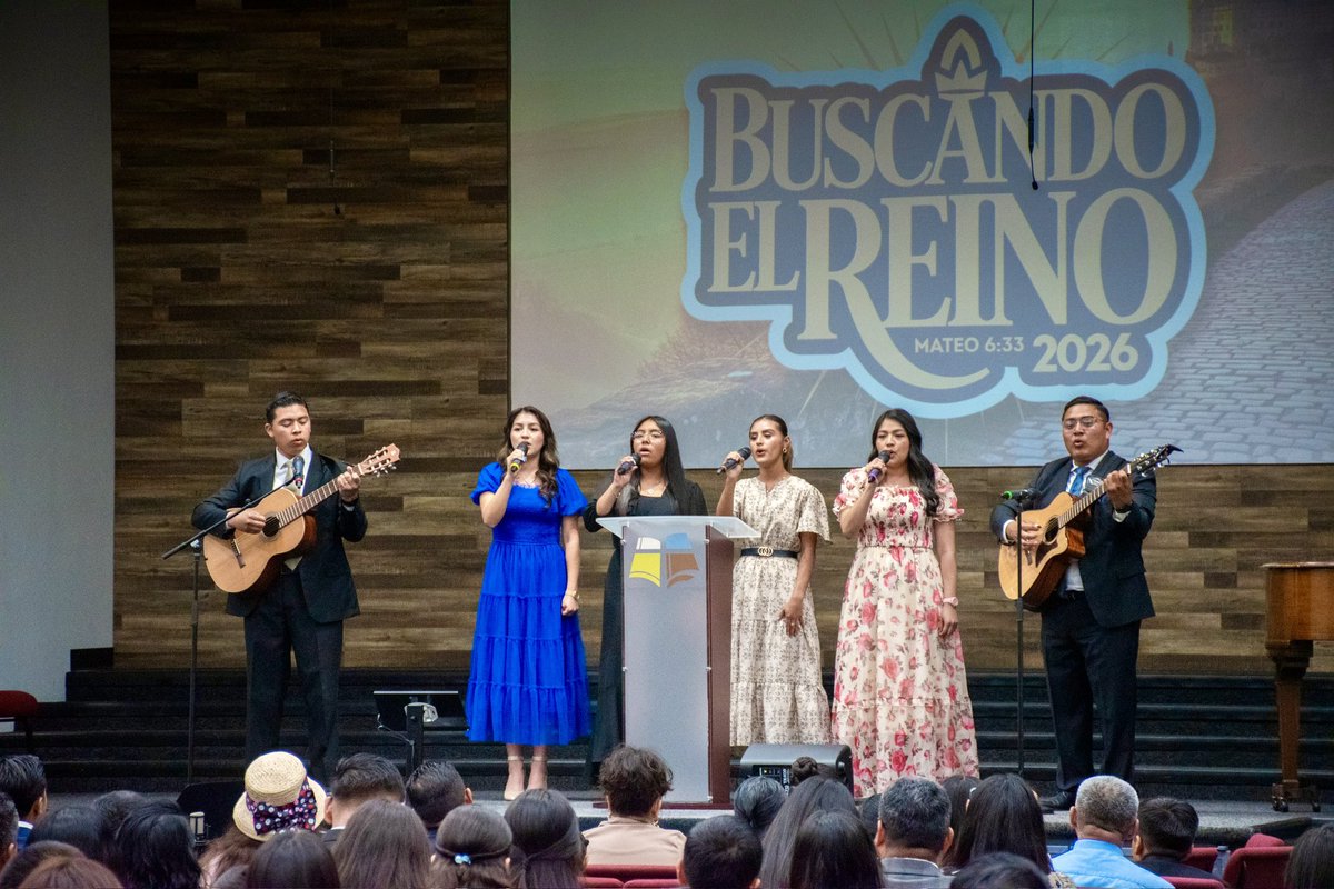 DrLuisParada's tweet photo. Tuvimos un tremendo Servicio de Media Semana, buen trabajo de los coros de jóvenes y niños. ¡Gloria sea a nuestro Dios!🙏 

Youtube: https://t.co/wLJUwN9LsO

Facebook: https://t.co/nEPZHVnR6V https://t.co/wu4osJse9r