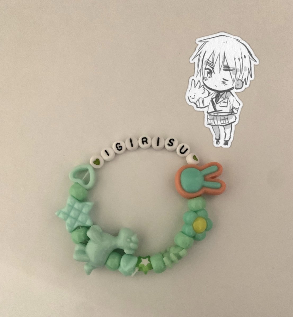 hetaretheo's tweet photo. old bracelets i made for depop i still think about you.   i lost them all https://t.co/aHJBNnEeom