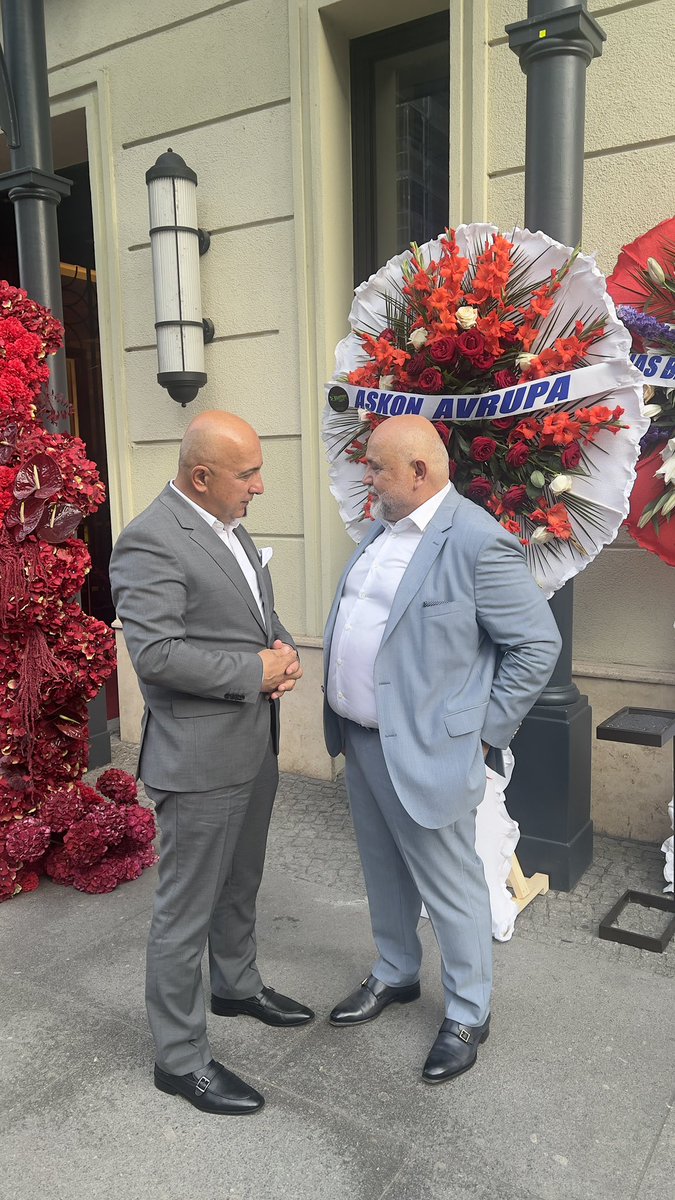SKsinankaplan's tweet photo. ASKON Avrupa olarak, Titanic Otelleri ve Hasır Restaurantlar Zinciri’nin sahibi değerli dostum Saim Aygün’ün, Titanic Otel bünyesinde hizmete açılan The Main Restaurantın açılışına katıldık.Bu güzel yatırımın hayırlı olmasını diliyorum. @orhanaydin @ercanvergili34 @muratsahinCH https://t.co/sWJ1iJR8nD